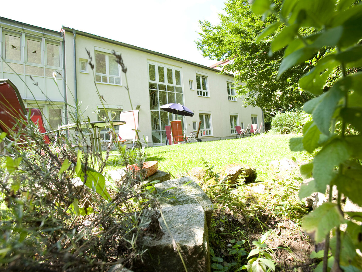 Liegewiese im Park der Frankenalb-Klinik Engelthal