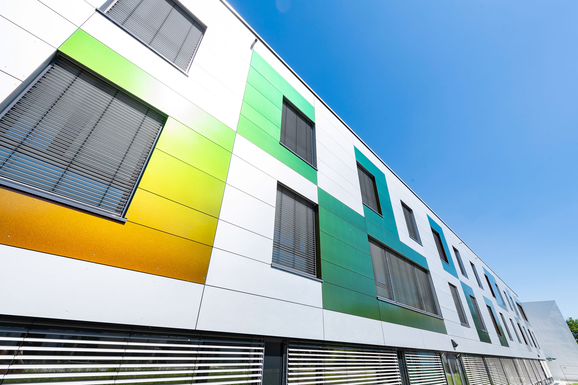 Außenansicht der Kinder- und Jugendpsychiatrie Ansbach