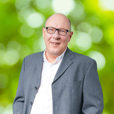 Porträt Dr. Karlheinz Endres